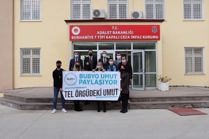 Üniversitelilerden Cezaevindeki Çocuklara Yardım Eli