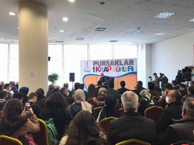 Kitapseverler Pursaklar’da Buluştu