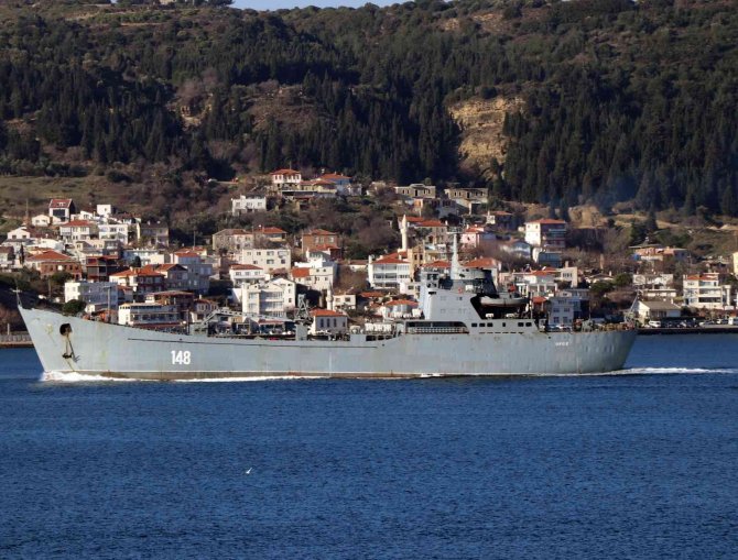 Rus Savaş Gemisi ‘Orsk’ Çanakkale Boğazı’ndan Geçti