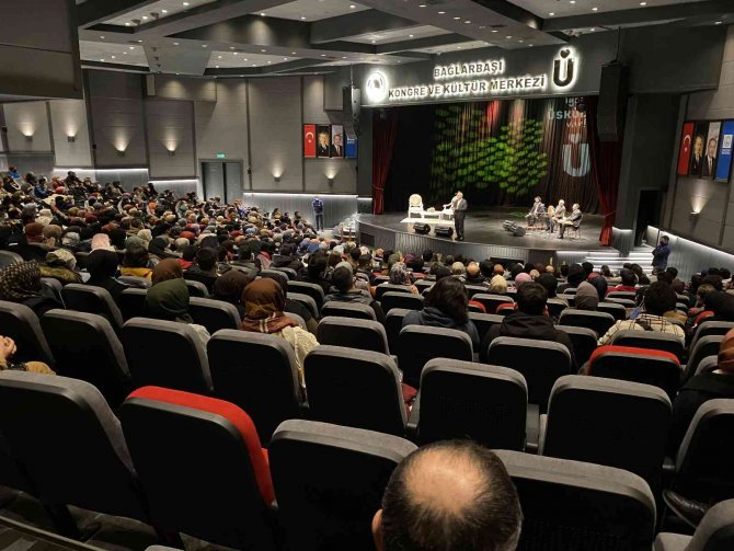 Üsküdar’da Mustafa Demirci İle Şiir Ziyafeti Yaşandı