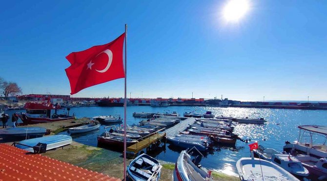 Tekirdağlı Balıkçıları Önce Lodos Ve Poyraz, Şimdi De Soğuklar Vurdu