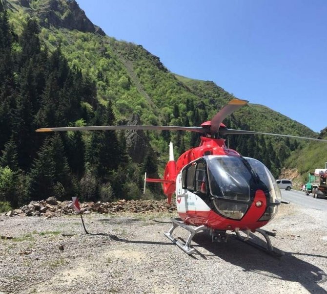 Hava Ambulansı 9 Günde 10 Hastanın Naklini Sağladı