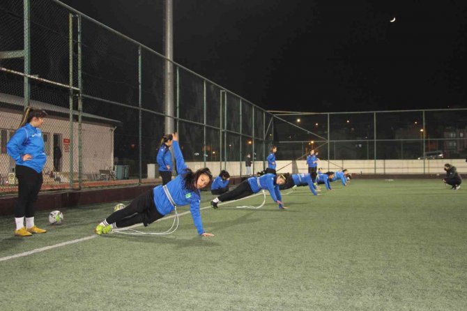 Üg Horozkentspor’un Kadınları Yeni Sezona Hazır