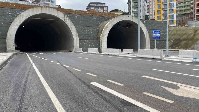 Açılışı Yapılacak Sahil Yolunda Temizlik Çalışmaları Sürüyor