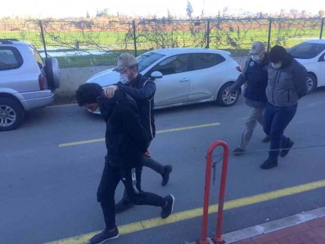 Adana’da Yabancı Uyruklu 5 Deaş’lı Adliyeye Sevk Edildi