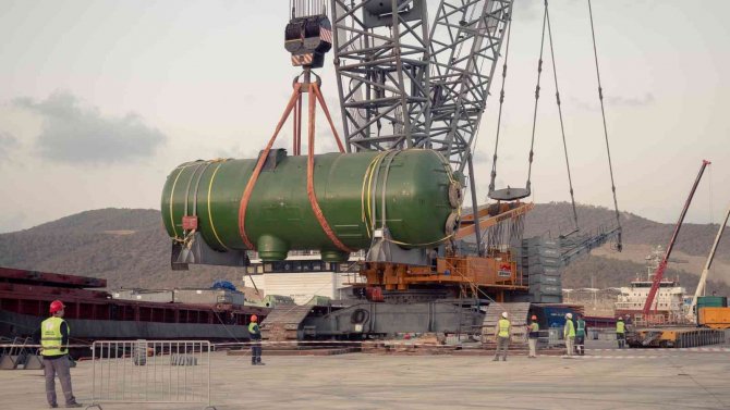 2’nci Güç Ünitesinin Buhar Jeneratörleri Akkuyu Ngs Sahasına Ulaştırıldı