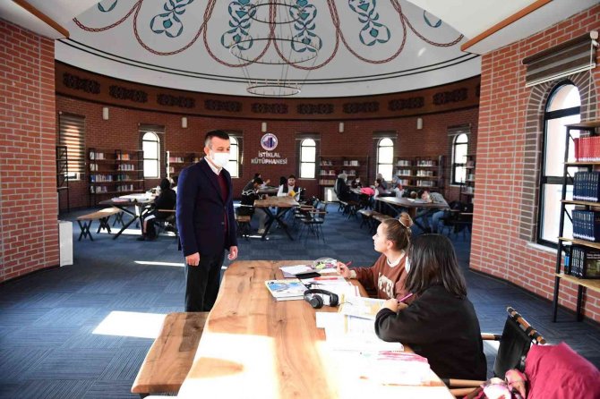 Altındağ’da Kütüphaneler 24 Bin Aktif Üyeye Yaklaştı