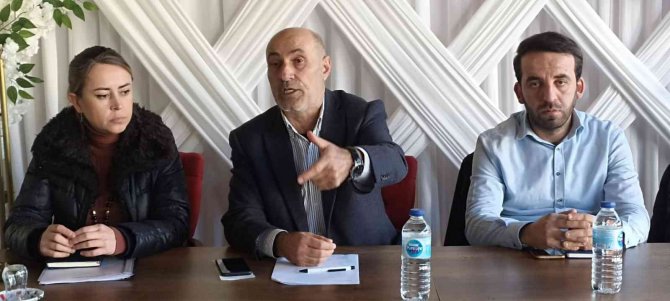 Ak Parti İ̇lçe Başkan Yardımcısı Murat Tuna, “Laf Siyaseti Yapıyorlar”