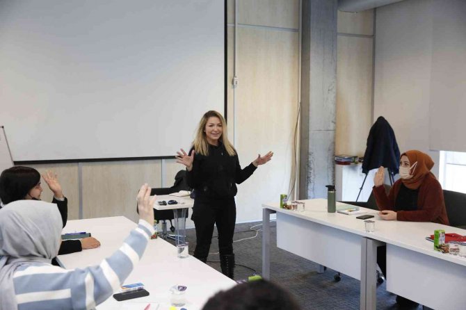 Başakşehir Radyo Ve Dublaj Akademilerinde Yeni Dönem Başladı