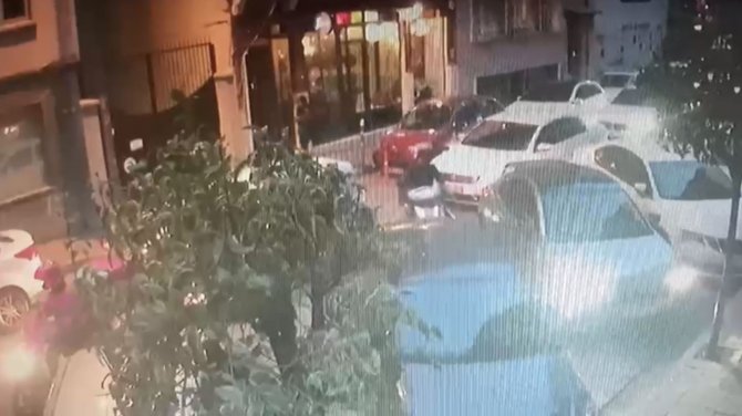 Beşiktaş Polisi Hırsızı Kıyafetinden Yakaladı