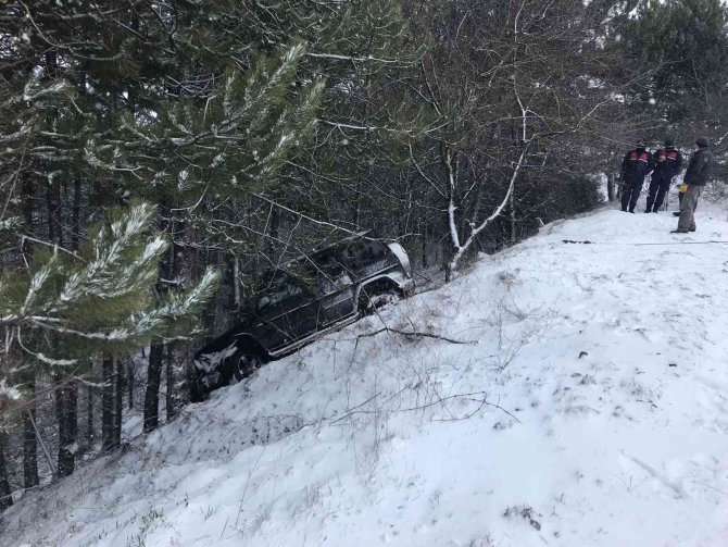 Acun Ilıcalı’nın Kızlarının Bulunduğu Lüks Cip Kaza Yaptı