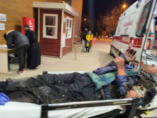 Bursa’da Alkollü Adam Isınmak İçin Yaktığı Ateşe Düştü