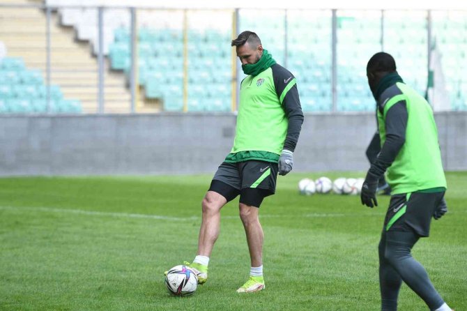 Bursaspor Son Antrenmanını Timsah Park’ta Yaptı