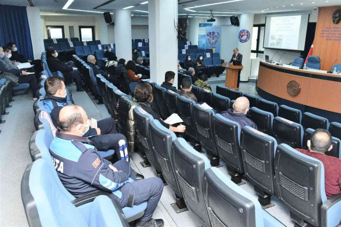 Denizli’de Otel Ve Pansiyonlara ‘Basit Konaklama Tesisi İ̇şletme Belgesi’ Bilgilendirmesi Gerçekleştirildi