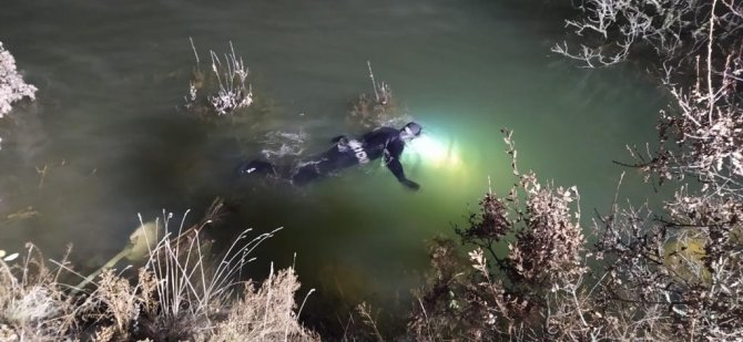 Ava Gittikten Sonra Eşyaları Gölette Bulunan Adam İçin Arama Çalışması Başlatıldı