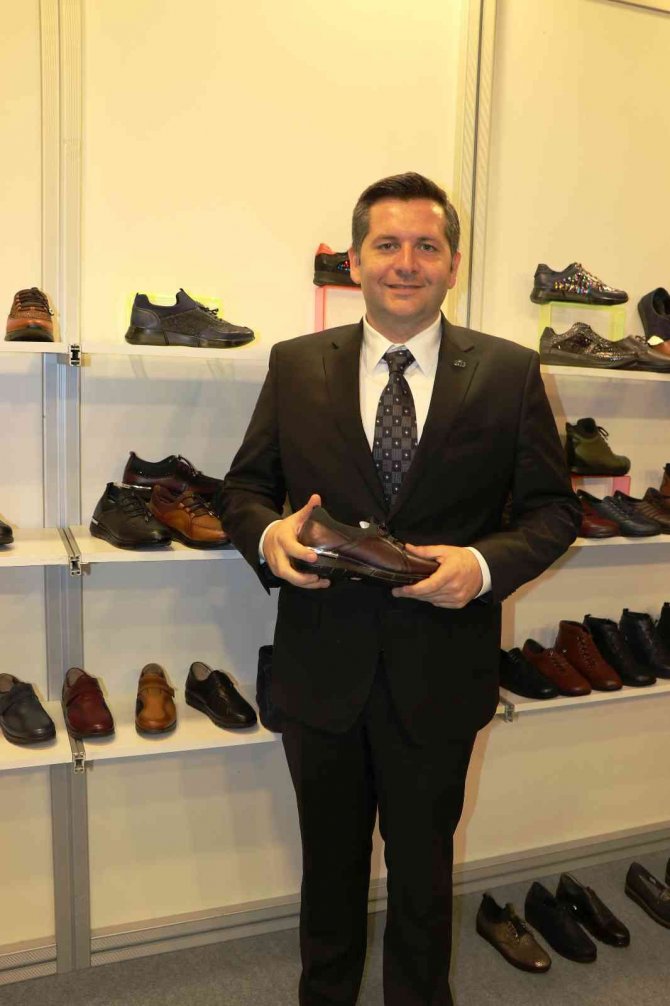 Türk Deri Sektörü, 2 Milyar Dolar İhracat Hedefliyor