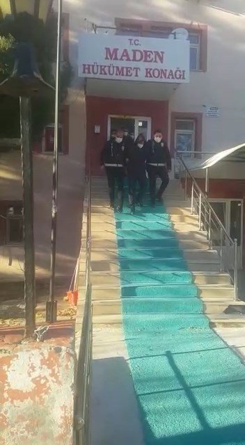 Elazığ’da Çaldıkları Kabloları İl Dışına Satan 2 Şüpheli Yakalandı