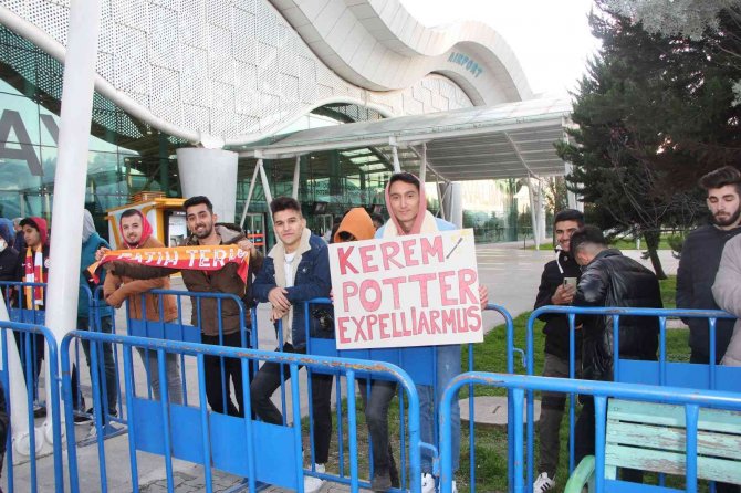 Galatasaray, Hatay’a Geldi
