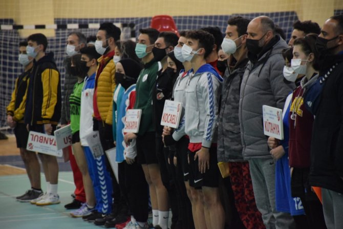 Gençler Badminton Grup Müsabakaları Bilecik’te Başladı