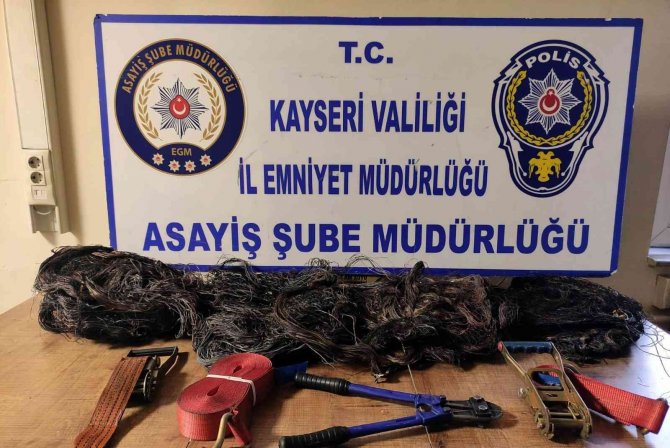 Kablo Hırsızı 3 Kişi Yakalandı