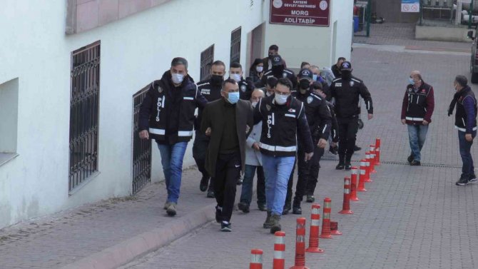 İ̇nsanların Evine Uyuşturucu Yerleştirip Kumpas Kuranlara Operasyon