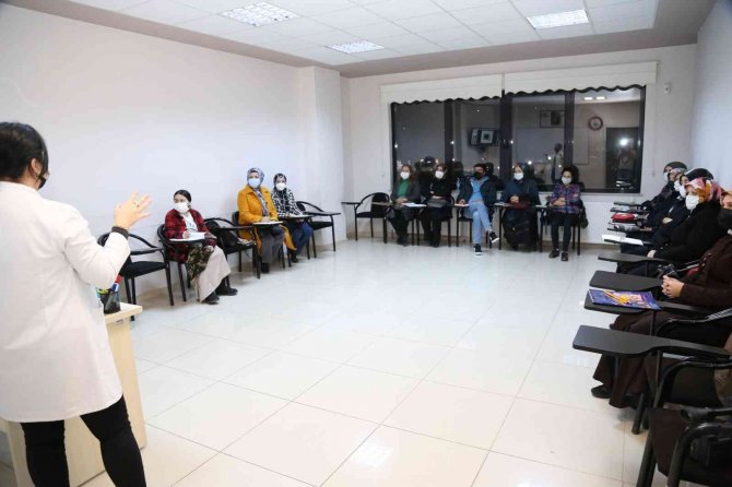 Hasta Bakıcılar Bu Eğitimler Sayesinde Daha Bilinçli