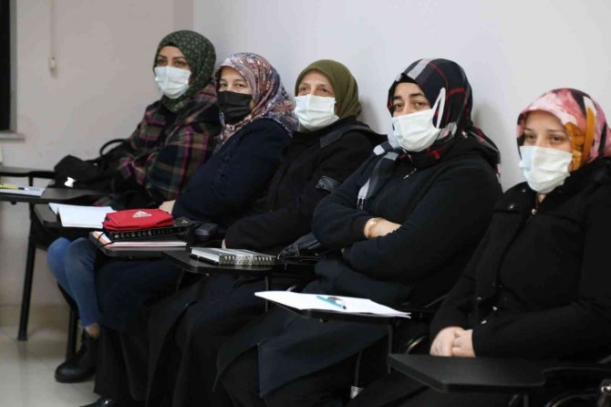 Hasta Bakıcılar Bu Eğitimler Sayesinde Daha Bilinçli