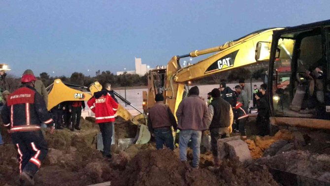 Manisa Osb’de Göçük: 1 İşçi Toprak Altında Kaldı