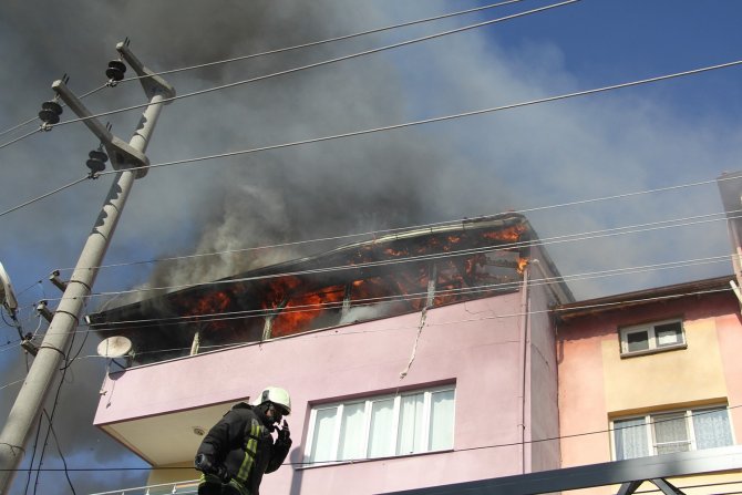 Manisa’da Görev Yapan Uzman Çavuş, Ev Yangınında Hayatını Kaybetti