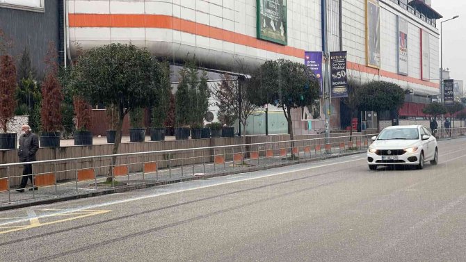 Düzce’de Kar Yağışı Aralıklarla Etkili Oluyor