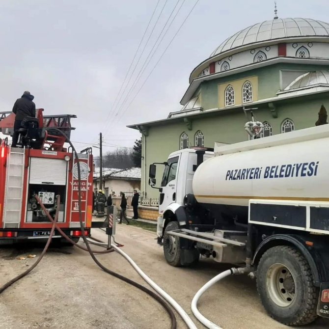Metruk Binada Çıkan Yangın Kısa Sürede Söndürüldü