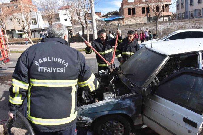 Seyir Halindeki Lpg’li Otomobil Alev Aldı