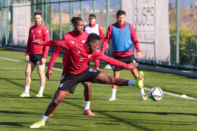 Samsunspor İle Balıkesirspor 17. Randevuya Çıkıyor