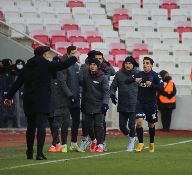 Trabzonspor Golü Attı, Ahmet Çalık’ı Unutmadı