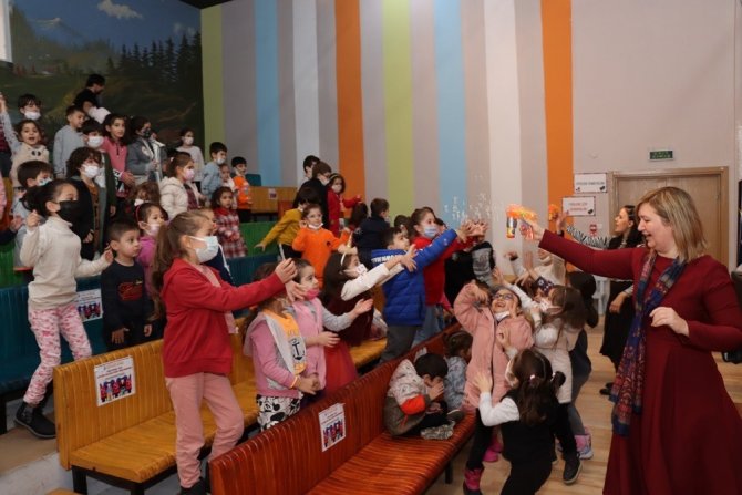 Yalova Belediyesi’nden “Origamili Masallar Konseri” Etkinliği