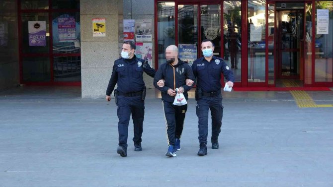 Tanınmamak İçin Saçını, Bıyığını Kesti Ama Polisten Kaçamadı