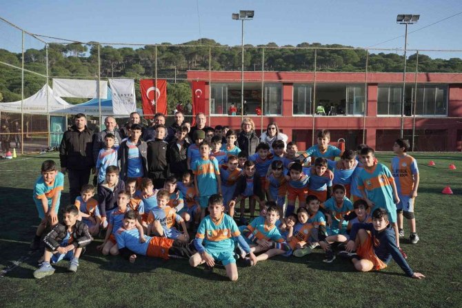 Ayvalık’ta Spor Ve Satranç İle Bağımlılığa Şah Mat