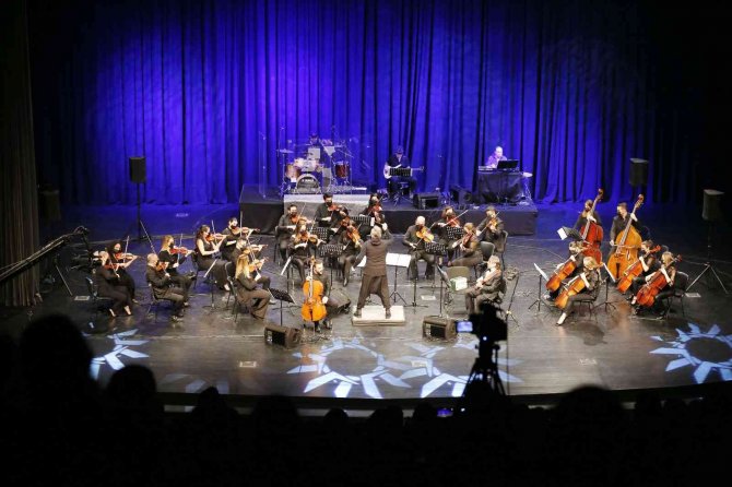 Başakşehir’de Senfonik Anadolu Rock Rüzgârı Esti