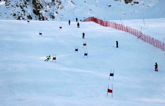 Erzincan’da Alp Disiplini U18 Büyükler Eleme Yarışları Başladı