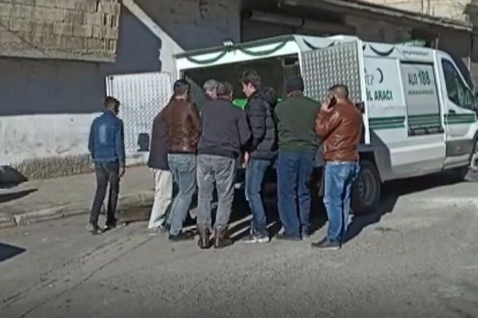 Yaşlı Kadın Yalnız Yaşadığı Evinde Ölü Bulundu