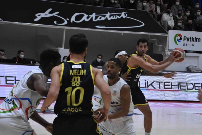 Ing Basketbol Süper Ligi: Aliağa Petkim Spor: 95 - Fenerbahçe Beko: 90