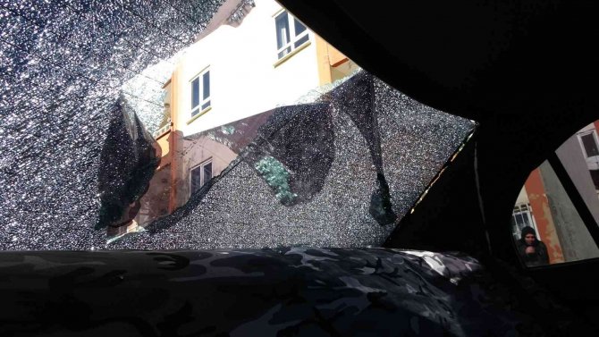 Kahramanmaraş’ta Fırtına Hayatı Felç Etti