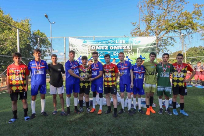 Akademi Liselerden 13 Bin 528 Öğrenci Destek Aldı