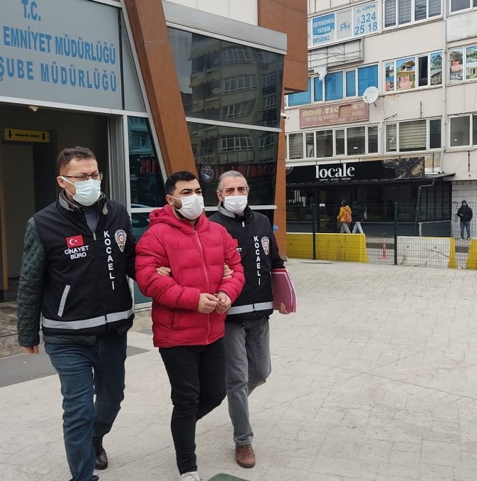 (Düzeltme) Evine Giren Kişiyi Öldüren Şahıs Tutuklandı