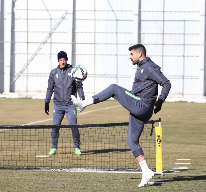 Konyaspor, Adana Demirspor’a Hazırlanıyor