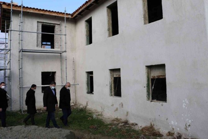 Atatürk Evi’nde Restorasyon Sürüyor