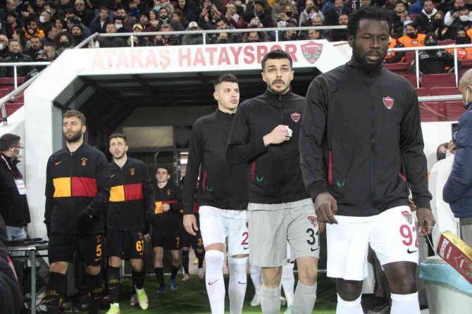 Spor Toto Süper Lig: Hatayspor: 0 - Galatasaray: 0 (Maç Devam Ediyor)