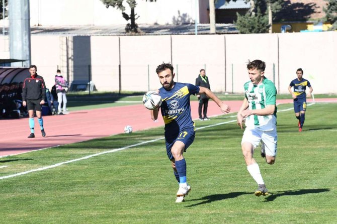 Tff 2. Lig: Tarsus İ̇dman Yurdu: 0 - 1922 Konyaspor : 0