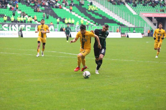 Tff 2. Lig: Sakaryaspor: 2 - Bayburtspor: 0