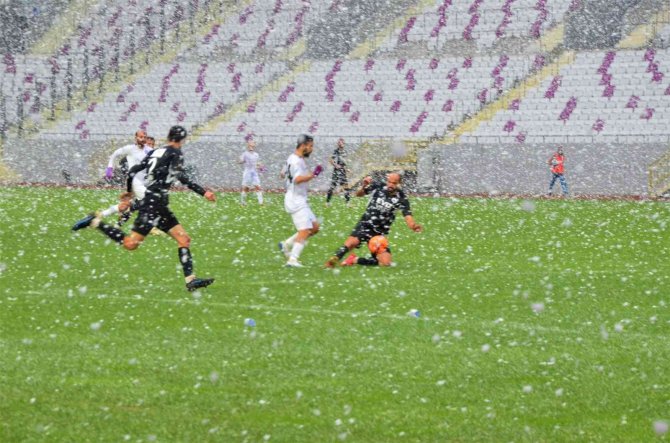 Tff 3. Lig: 52 Orduspor Fk: 3 - Kuşadasıspor: 1